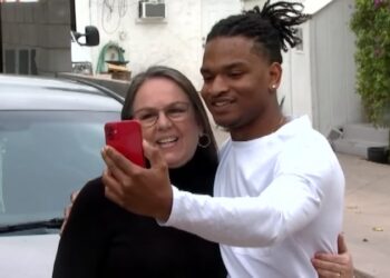 Wanda Dench y Jamal Hinton. Foto agencias.