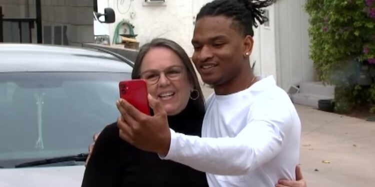 Wanda Dench y Jamal Hinton. Foto agencias.