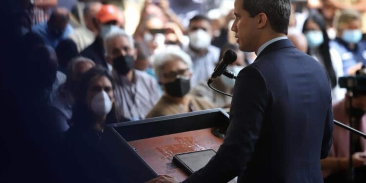 Pdte. (E) Juan Guaidó. AN legítima. 23 de enero. Foto Prensa.