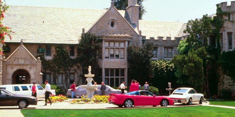 Mandatory Credit: Photo by Kip Rano/Shutterstock (184528a)
PLAYBOY MANSION OF HUGH HEFNER