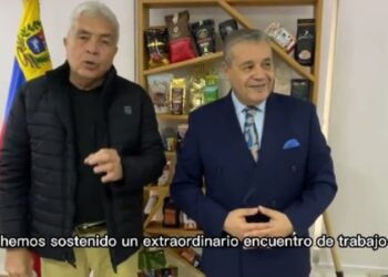 El embajador de Argelia en Venezuela, Abdelkader Hadjazi, y el ministro para la Agricultura Productiva y Tierras del régimen de Maduro, Wilmar Castro Soteldo. Foto captura de video.