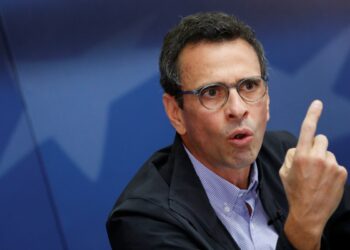 Venezuela's opposition leader Henrique Capriles speaks during a news conference in Caracas, Venezuela August 11, 2021. REUTERS/Leonardo Fernandez Viloria