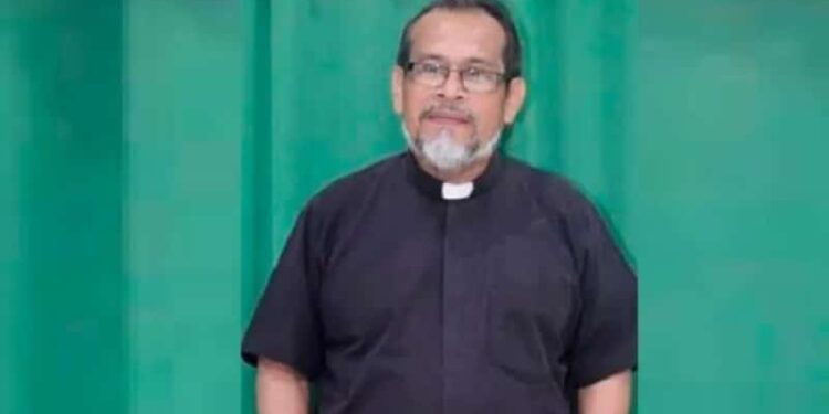 El párroco de la iglesia de Nandaime, Manuel García es el primer sacerdote católico que el régimen de Daniel Ortega encarcela. Foto agencias.