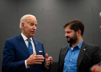 El presidente de EEUU, Joe Biden y su homólogo chileno, Gabriel Boric. Foto agencias.