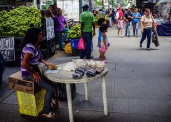 Comercio informal. Foto de archivo.