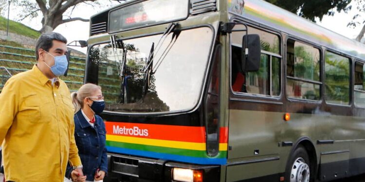 Maduro, Metro de Caracas. Foto prensa.