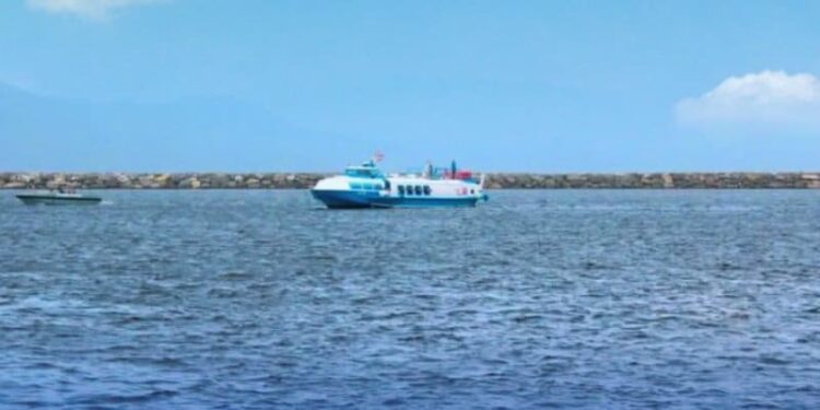 La ruta marítima con Trinidad y Tobago en Güiria. Foto @CiipVen