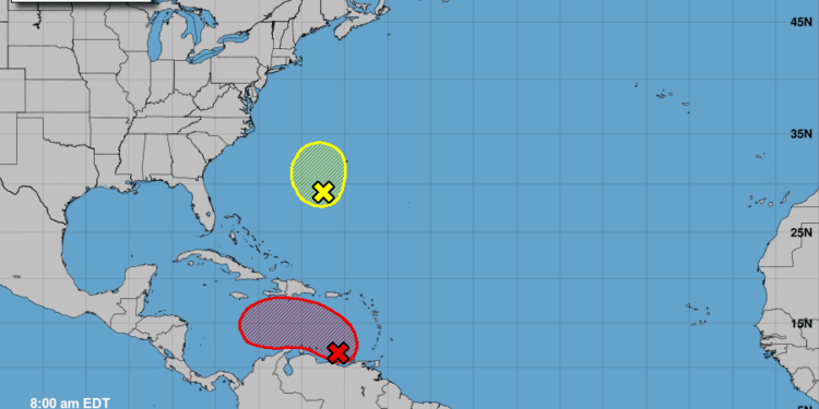 Centro Nacional de Huracanes alertó sobre posible depresión tropical al norte de Venezuela. Foto @NHC_Atlantic