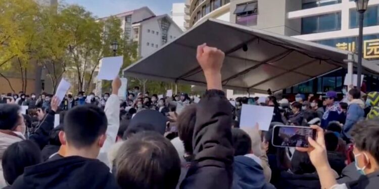 Protestas en China, covid cero. Foto captura.