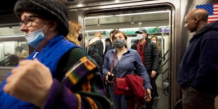 Mascarillas Nueva York. EEUU. Foto de archivo.