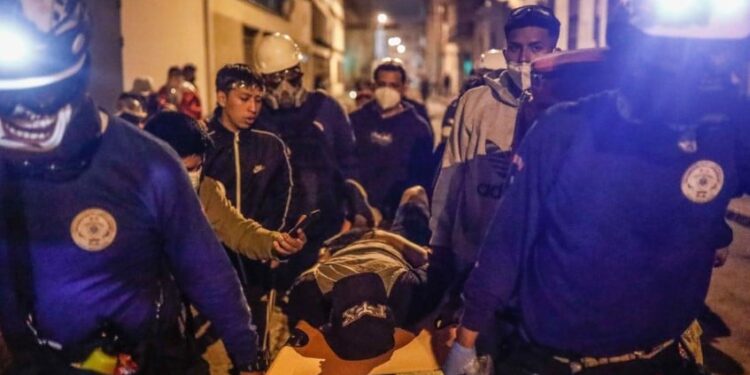 Personal de salud, protestas en Perú. Foto agencias.