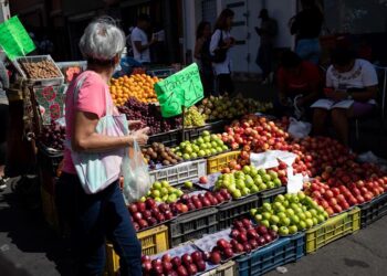 Vzla, compras navideñas. Foto EFE Rayner Peña R