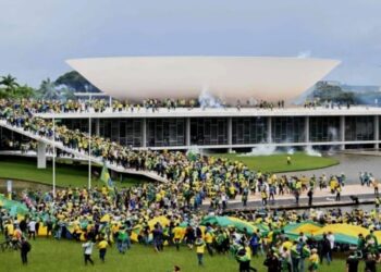 Brasil, manifestantes. Congreso Nacional. Foto Twitter.