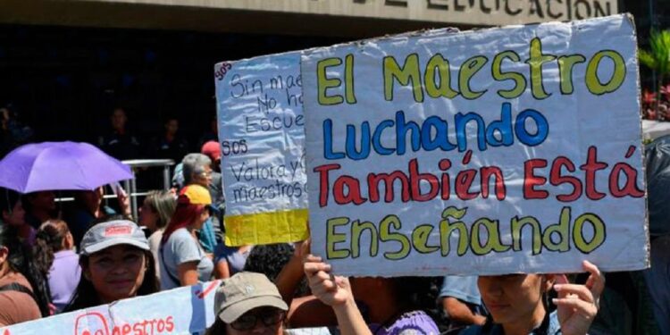 Docentes, maestros protestas. Foto de archivo.