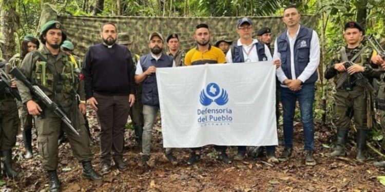 Liberan a Darío Coronel Pineda, joven en poder de las disidencias de la FARC. Foto Twitter 2