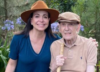 María Corina Machado y su padre Henrique Machado Zuloaga. Foto @VenteVenezuela