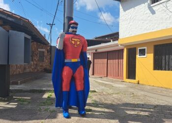 Táchira, SuperBigote. Foto La Opinión.