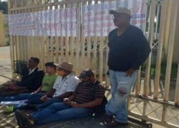 Trabajadores El Tigre. Anzoátegui. Foto Radio Fe y Alegría Noticias