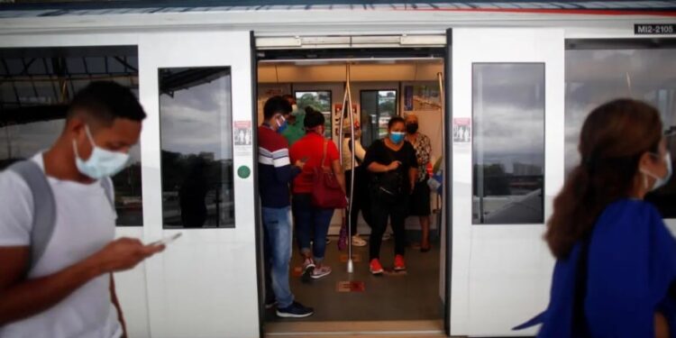 Panamá, mascarillas, transporte público. Foto agencias.