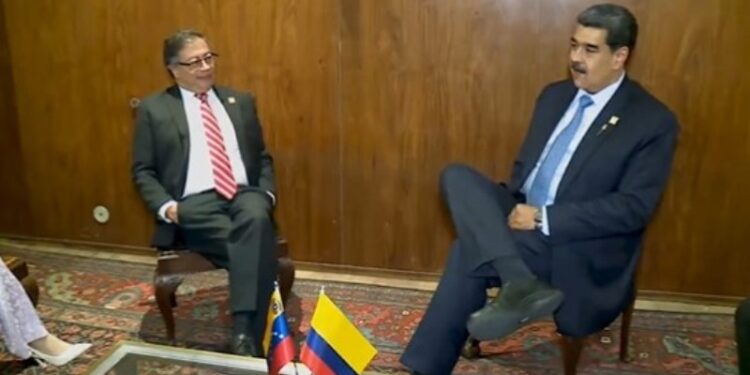 Gustavo Petro y Nicolás Maduro. Foto captura de video.