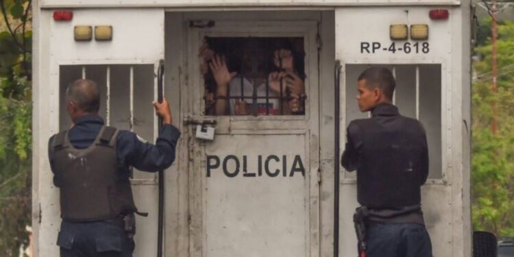 GETTY IMAGES | Se estima que hay unos 5.000 detenidos en la cárcel de Tocorón