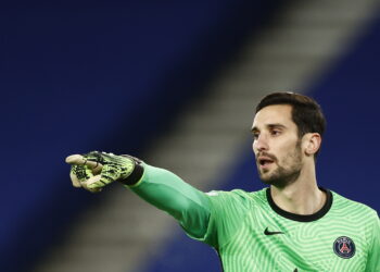 Soccer Football - Ligue 1 - Paris St Germain v Montpellier - Parc des Princes, Paris, France - January 22, 2021 Paris St Germain's Sergio Rico reacts REUTERS/Christian Hartmann