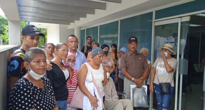 Pacientes oncológicos de Guárico. Foto Radio Fe y Alegría Noticias.