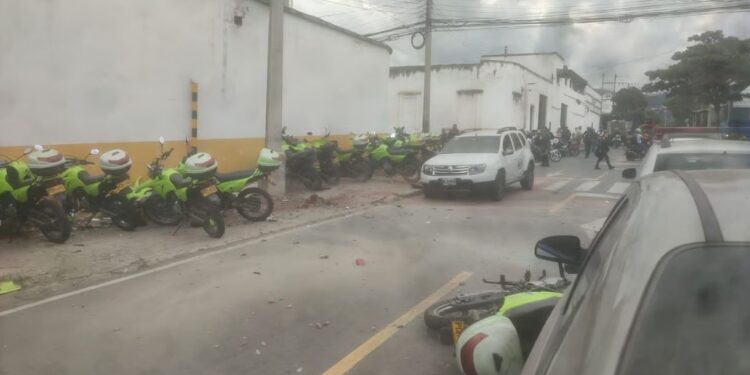 El hecho ocurrió en inmediaciones del CAI de la Policía La Virgen. - Foto A.P.I.