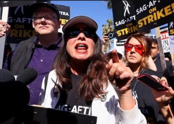 Fran Drescher, presidenta del gremio de actores de EE.UU. y erigida en una combativa líder sindical (Foto: Reuters)