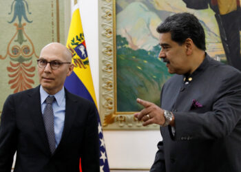 Venezuela's President Nicolas Maduro and United Nations High Commissioner for Human Rights Volker Turk meet at Miraflores Palace, in Caracas, Venezuela January 27, 2023. REUTERS/Leonardo Fernandez Viloria