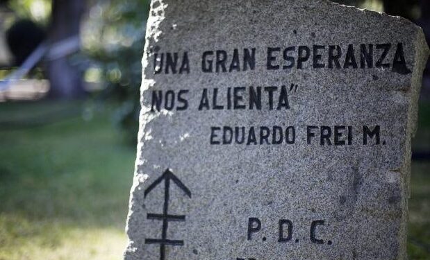Lápida del expresidente chileno Frei Montalva}