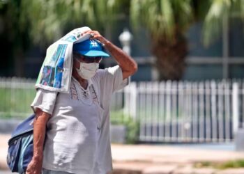 El jueves se reportó una máxima de 37 grados Celsiu, un valor que supera en medio grado el récord para un mes de agosto en toda la provincia de La Habana (EFE/Yander Zamora/Archivo)