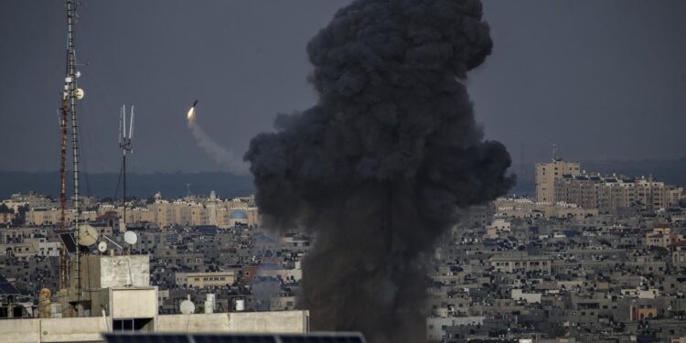 Gaza City (---), 07/10/2023.- Smoke rises after an Israeli air strike in Gaza City, 07 October 2023. Rocket barrages were launched from the Gaza Strip early 07 October in a surprise attack on Israel claimed by the Islamist movement Hamas. In a televised statement, the Israeli prime minister said the country is at war. EFE/EPA/MOHAMMED SABER