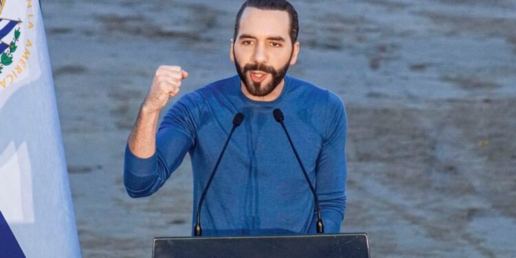 El presidente defendió su política carcelaria y militar contra las pandillas Foto getty images