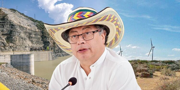 El presidente Gustavo Petro decretó la emergencia económica en La Guajira. El resto del país no se escapa del riesgo, pero jurídicamente podría ser inviable. | Foto: juan carlos sierra-semana / Cristian Garavito - Presidencia / Isagen