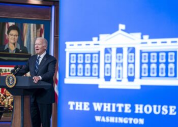 Washington (United States), 10/10/2023.- US President Joe Biden delivers virtual remarks to the U.S. Fire Administrator's Summit on Fire Prevention and Control from the White House in Washington, DC, USA, 10 October 2023. EFE/EPA/SHAWN THEW / POOL