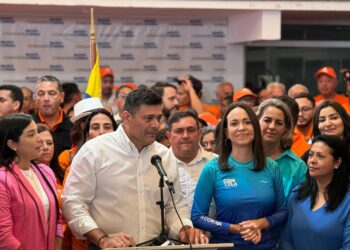 Freddy Superlano y María Corina Machado