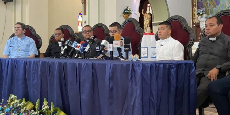 Autoridades de la Arquidiócesis de Barquisimeto ofrecen detalles de la visita 166 de la Divina Pastora Foto Radio Fe y Alegría Noticias