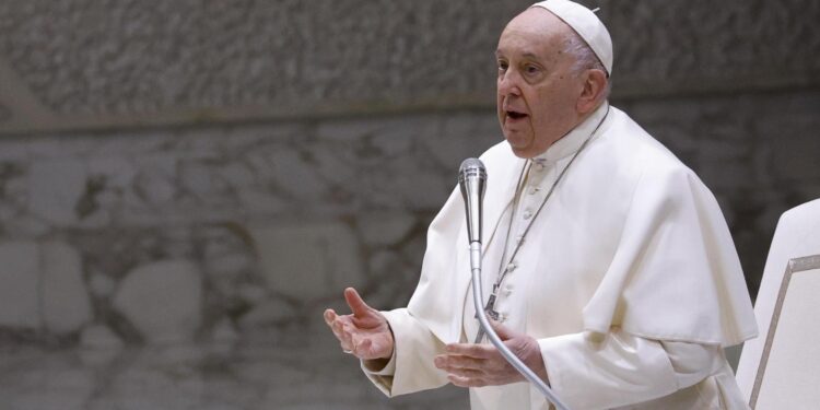 Vatican City (Vatican City State (holy See)), 20/12/2023.- Pope Francis holds his weekly general audience in Paul VI Hall, Vatican City, 20 December 2023. (Papa) EFE/EPA/FABIO FRUSTACI