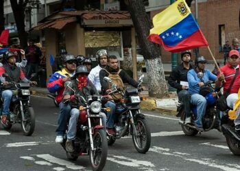 Algunos colectivos son los grupos de choque del chavismo contra opositores o quienes reclamen o protesten por servicios públicos o derechos a la salud o educación