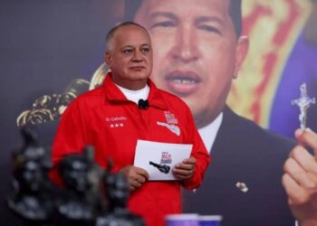 Diosdado Cabello. Foto Con el Mazo.