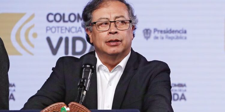 El biólogo colombiano habló de las palabras que dijo el presidentre Gustavo Petro y que desataron polémica y críticas. | Foto: guillermo torres-semana