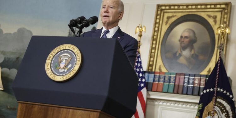 Washington, Dc (United States), 08/02/2024.- US President Joe Biden speaks after the release of the special counsel report about the classified documents found at Bidens private home, in the Diplomatic Room at the White House, in Washington, DC, USA, 08 February 2024. EFE/EPA/Sipa USA / POOL