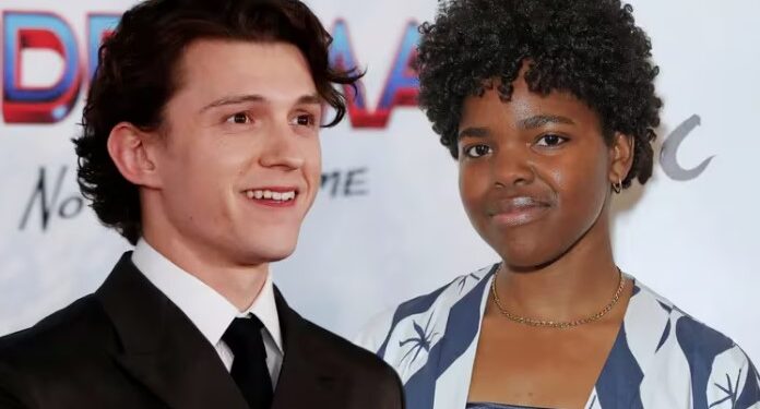 El actor de Spider-Man, Tom Holland y la actriz británica Francesca Amewudah-Rivers, interpretarán a Romeo Montesco y Julieta Capuleto en una obra teatral londinense (Créditos REUTERSGetty Images)