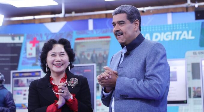 Nicolás Maduro y Tao Yitao. Foto @PresidencialVen