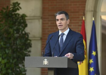 Madrid (Spain), 28/05/2024.- A handout photo provided by the Spanish Prime Minister's office shows Spanish Prime Minister Pedro Sanchez delivering a statement about the country'Äôs official recognition of Palestine's statehood, in Madrid, Spain, 28 May 2024. Spain, Ireland and Norway announced they will officially recognize Palestine as a state as of 28 May 2024. (Irlanda, Noruega, España) EFE/EPA/Borja Puig De La Bellacasa/Moncloa HANDOUT HANDOUT EDITORIAL USE ONLY/NO SALES HANDOUT EDITORIAL USE ONLY/NO SALES