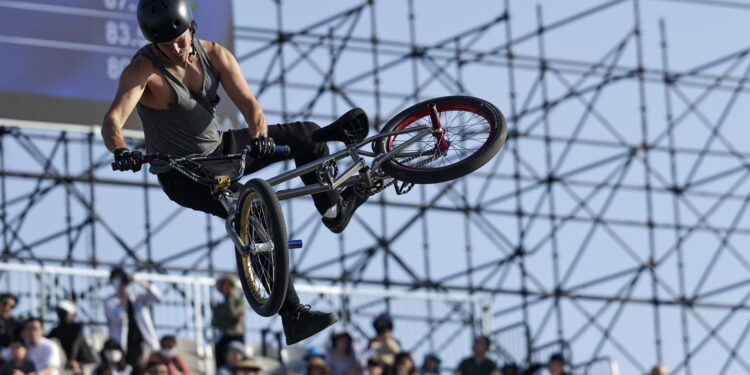 Shanghai (China), 17/05/2024.- Daniel Dhers of Venezuela in action during the Cycling BMX Freestyle Men's Park Qualification at the Olympic Qualifier Series Shanghai 2024 in Shanghai, China, 17 May 2024. (Ciclismo) EFE/EPA/ALEX PLAVEVSKI