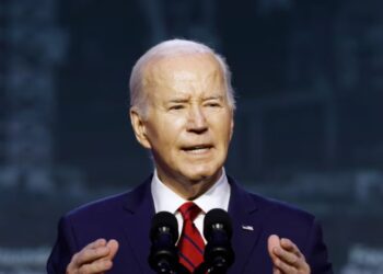 presidente de Estados Unidos, Joe Biden, pronuncia un discurso en la Conferencia Legislativa 2024 de los Sindicatos de la Construcción de América del Norte (NABTU) en el Washington Hilton el 24 de abril de 2024 | Foto: Getty Images
