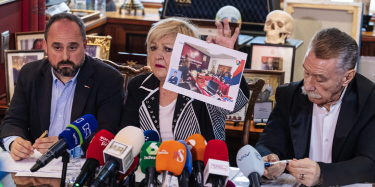 La abogada de Daniel Sancho, Carmen Balfagón, durante una conferencia de prensa sobre el juicio en Madrid, 12 de enero de 2024.
Carlos Lujan / Gettyimages.ru