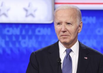 Atlanta (United States), 28/06/2024.- US President Joe Biden participates in the first 2024 presidential election debate at CNN Atlanta studios in Atlanta, Georgia, USA, 27 June 2024. The first 2024 presidential election debate is hosted by CNN. EFE/EPA/MICHAEL REYNOLDS